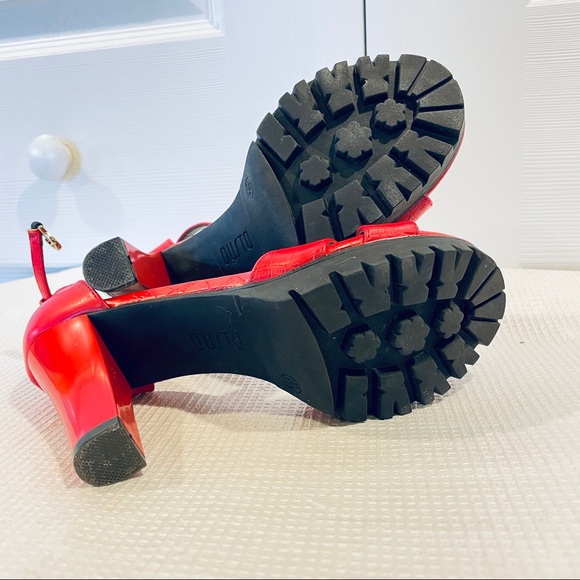 Platform Heeled Sandals with Ankle Strap - Picture 6 of 9